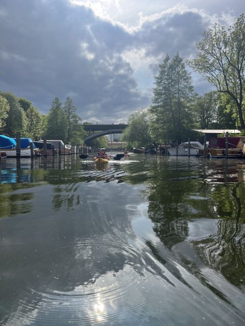 Stockholm: Sunset Kayak Tour in the City + Swedish Fika - What to bring (and what matters most) for a comfy sunset paddle