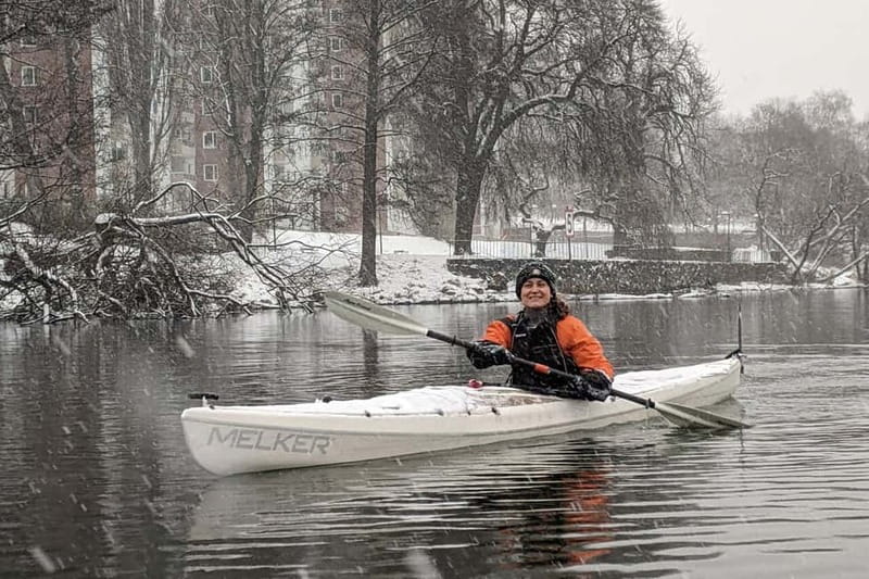 Stockholm: Winter Kayaking Tour through the City Centre - Guide Energy and the Small-Group Difference (Up to 10 People)