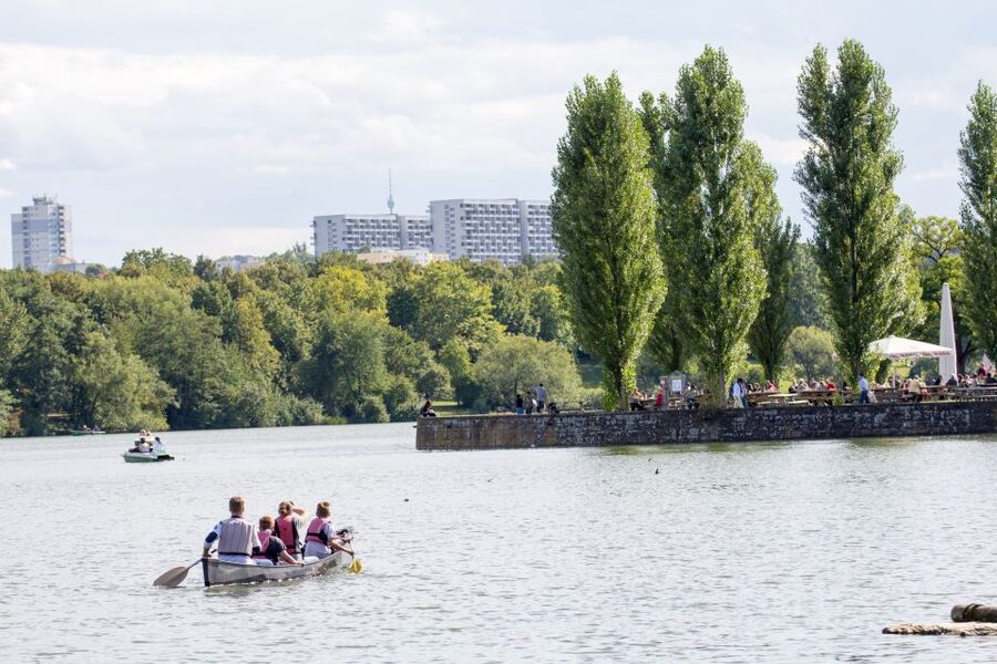 Stuttgart: Canadian Canoe Rental - Paddling for 1–2 hours: teamwork, comfort, and keeping it fun