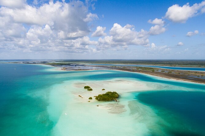 Sunrise Kayaking Tour in Bacalar with Breakfast and Photos - Paddle Toward Canal de los Piratas: Mangroves and Dawn Color