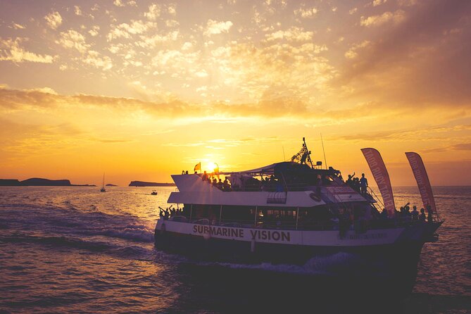 Sunset Beach Hopping Cruise, Cala Comte and Cala Bassa, SUP and snorkelling - Sunset Beach Hopping Cruise in Ibiza: how the day actually feels