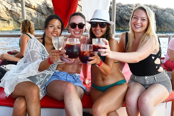 Sunset Beach Tour 3 HS all Inclusive ( Paddle boards , Kayaks & Snorkeling) - Drinks and Brunch: The All-Inclusive Part That Actually Feels Like Value