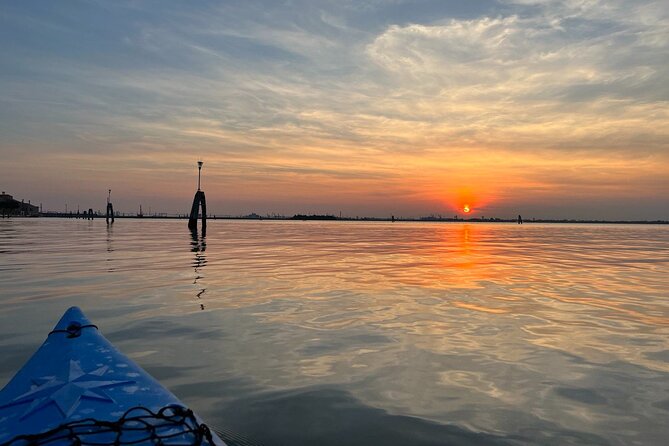 Sunset Kayak Tour in Venice: Discovering the City’s Canals - Training on the Water: 3–5 km That’s Actually a Workout