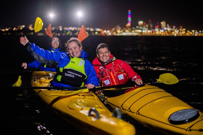 Sunset kayak tour to Rangitoto Island - Paddling the Waitematā: Kayaks, Instruction, and Real-World Distance