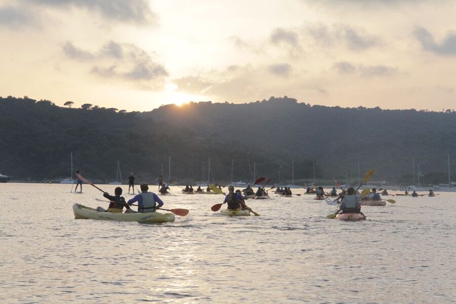 Sunset trip kayak tour in the gulf of Saint-Tropez - The swim break near Cap Camarat: small detour, big payoff