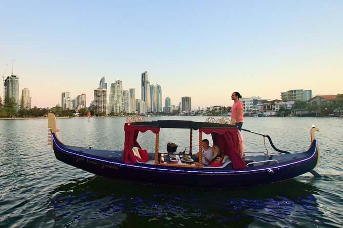 Surfers Paradise Sunset Kayak Tour - What You’ll See as You Paddle: Celebrities, Hotels, and City Views