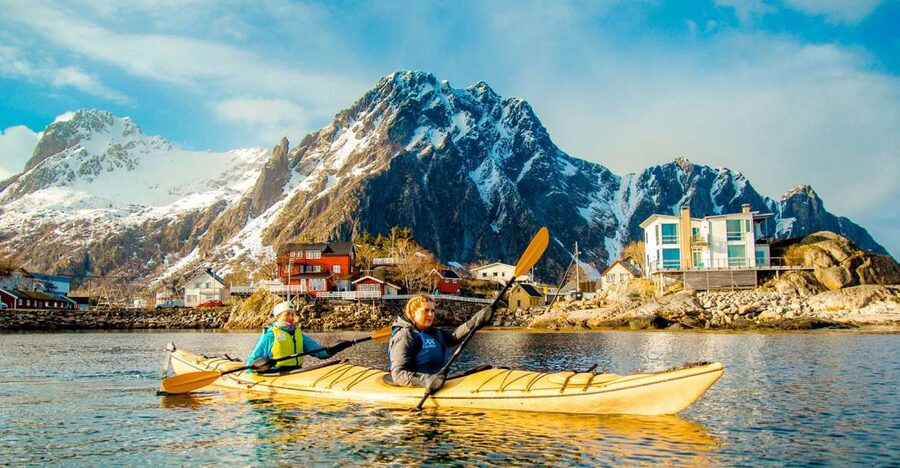 Svolvaer: 2-Hour Winter Kayaking Adventure - Gear Up at Svolvær Harbor: What Starts This Winter Kayak Adventure