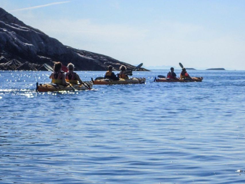 Svolvaer: Sea Kayaking Experience - The 4-Hour Flow: From Pickup to Back in Svolvær