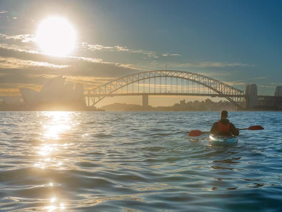 Sydney: Harbour Sunrise Kayak Tour - From dock to sunrise views: the flow of the experience
