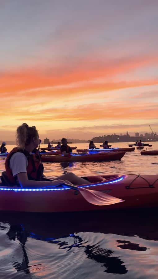 Sydney: Sunrise Kayak, Opera House & Under Harbour Bridge - Break time and breakfast credit: Flying Bear Cafe after the paddle