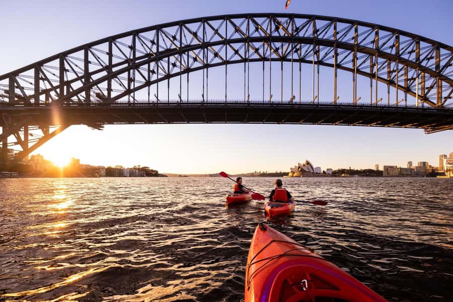Sydney: Sunrise Kayak, Opera House & Under Harbour Bridge - Kayaks, group size, and who this fits best