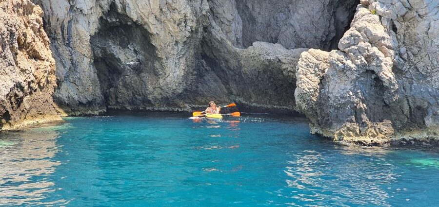 Taormina: Kayak Coastal Tour to Isola Bella and Blue Grotto - Key reasons this kayak tour is worth your time