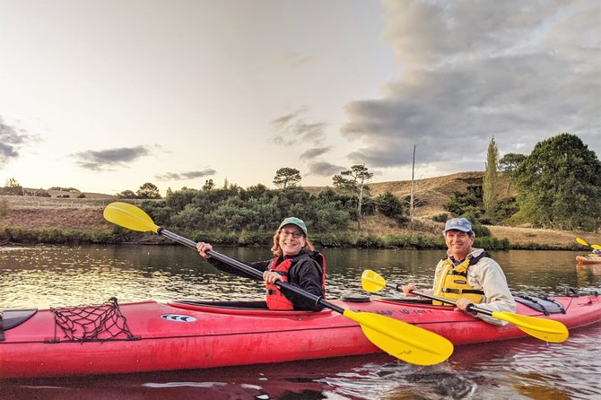 Tauranga: Evening Glowworm Kayak Tour - Paddling at Dusk: Easy Work on Calm Water