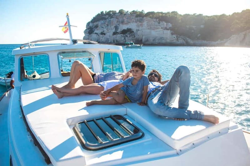 Traditional boat 10 beaches in the south of Menorca. Snorkeling, SUP and drinks - Sailing out toward Levante: virgin coves and the pont de N’Aleix caves