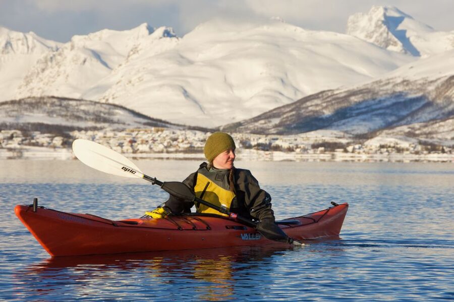 Tromsø: Winter Sea Kayaking Tour with Wildlife Sightings - Meeting outside Aurora Fokus Cinema and getting to the water