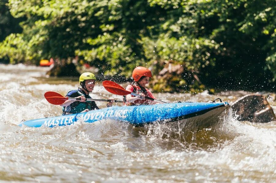 Vadu Crisului: Rafting or Kayaking trip on Crisul Repede - The 3-Hour Flow: From Rafting Base to Șuncuiuș and Back