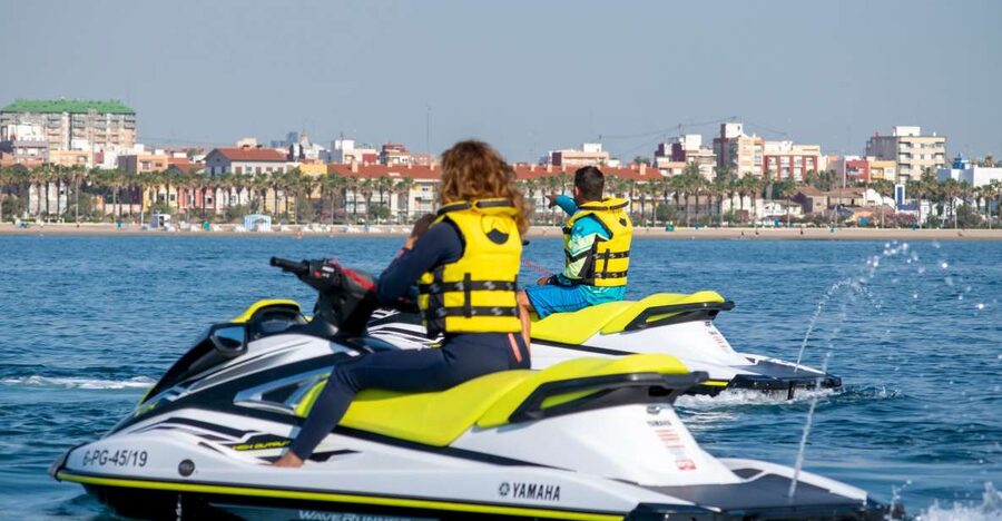 Valencia: Jet Ski Tour with Paddle Surf - Valencian Harbour Start-Up: Finding Blueseanautic and Getting Sorted