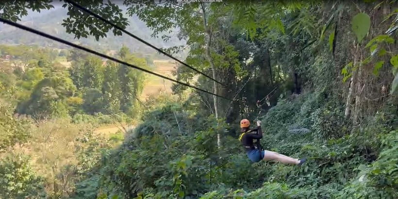 Vang Vieng: Hot Air Balloon,Kayak,Zipline,Blue lagoon1 Tour - Key things that make this day tour memorable