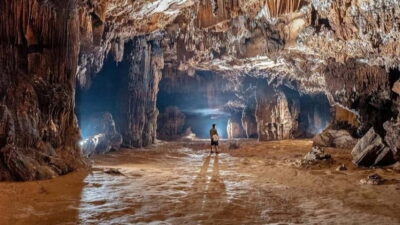 Vang Vieng: Hot Air Balloon,Kayak,Zipline,Blue lagoon1 Tour - Hotel pickup and carpool tuk-tuk timing: what to expect