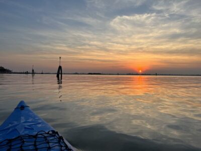 Venice: Sunset Kayak Tour in the Canals - The sunset route: Canareggio and Castello from down in the water