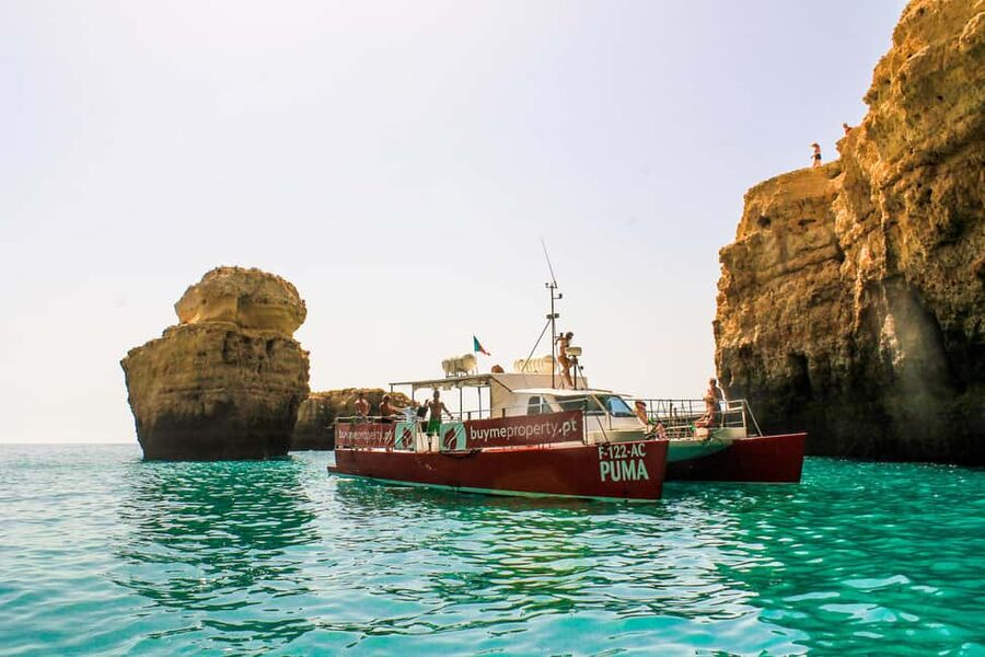 Vilamoura: Benagil Cave Boat Trip with Beach BBQ and Kayak - The beach BBQ lunch (and why timing matters)