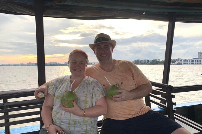 VIP Mekong Delta Adventure Cycling & Kayaking - Private Day Trip - Hotel pickup out of Ho Chi Minh City: the start that sets the tone