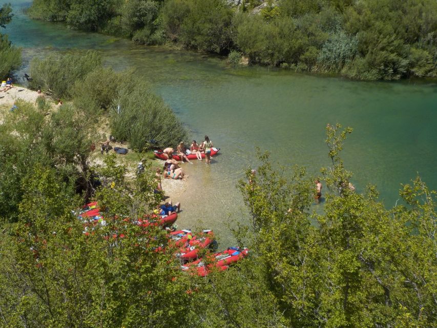 Zadar: River Zrmanja Guided Kayak Safari & Waterfalls - Visoki buk (10 meters) and the 5-minute walk: safety with a view